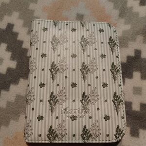 Martha Stewart Wallet